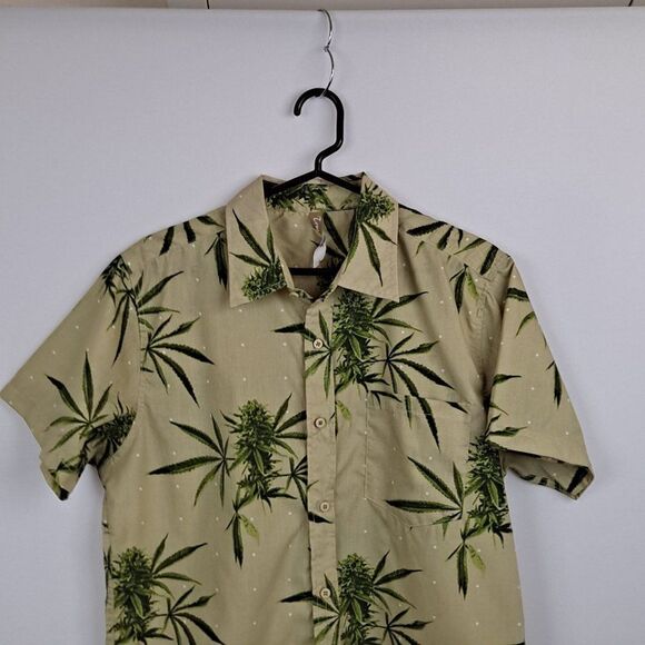 True Rock Mens S/S Shirt  NWOT - Picture 2 of 10